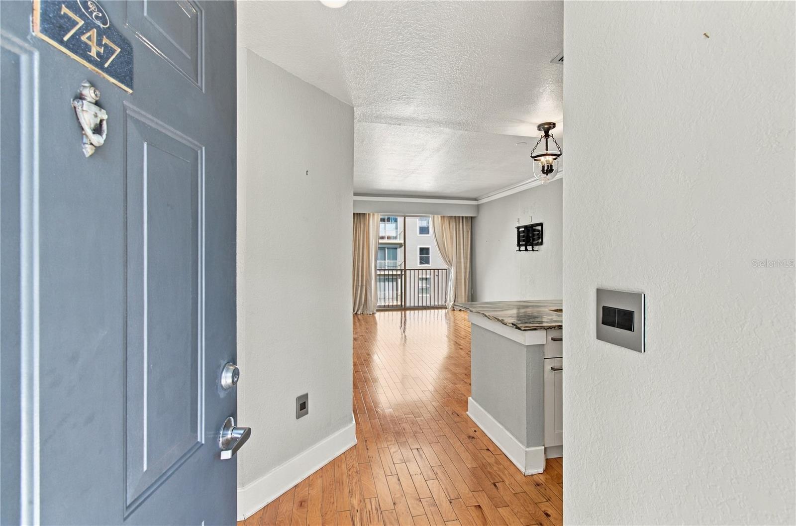 700 S HARBOUR ISLAND BOULEVARD 747