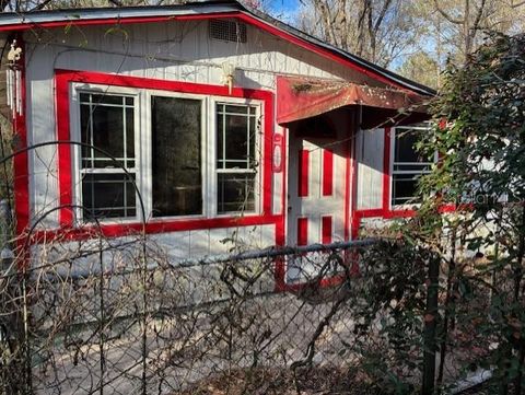 Photo of 1247 Woodville Highway, Crawfordville, FL 32327 (MLS # OM722461)