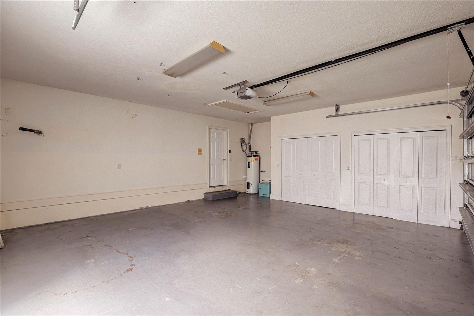 HUNTINGTON ISLES - Residential