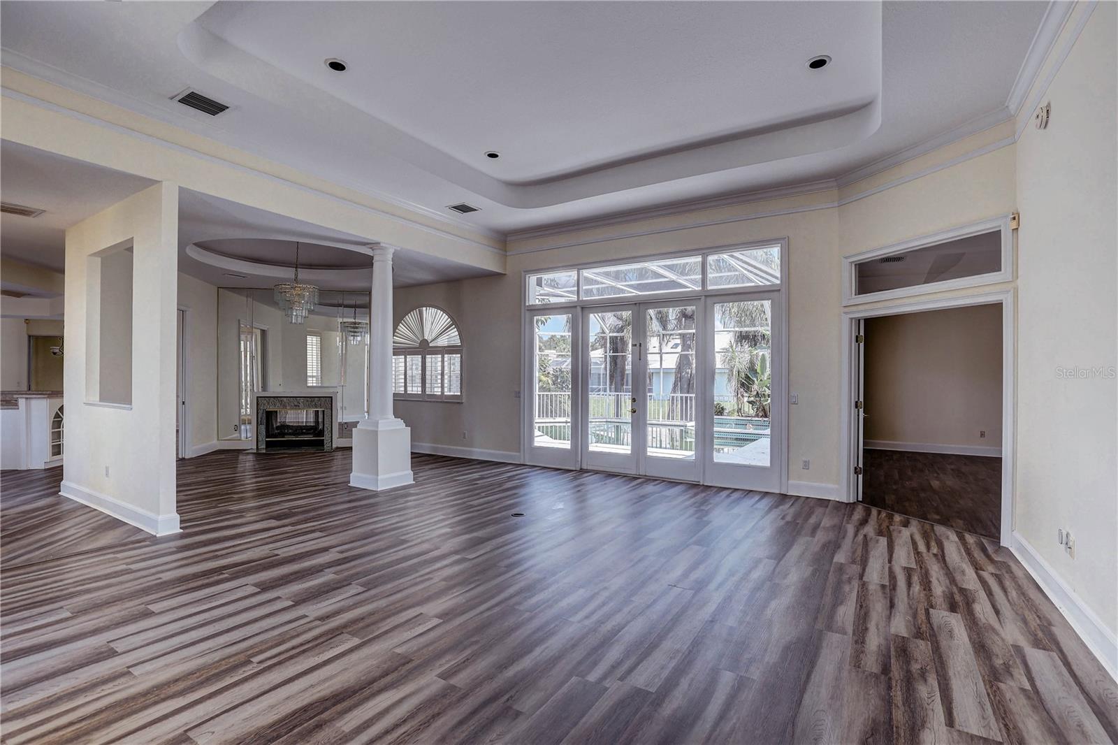 HUNTINGTON ISLES - Residential