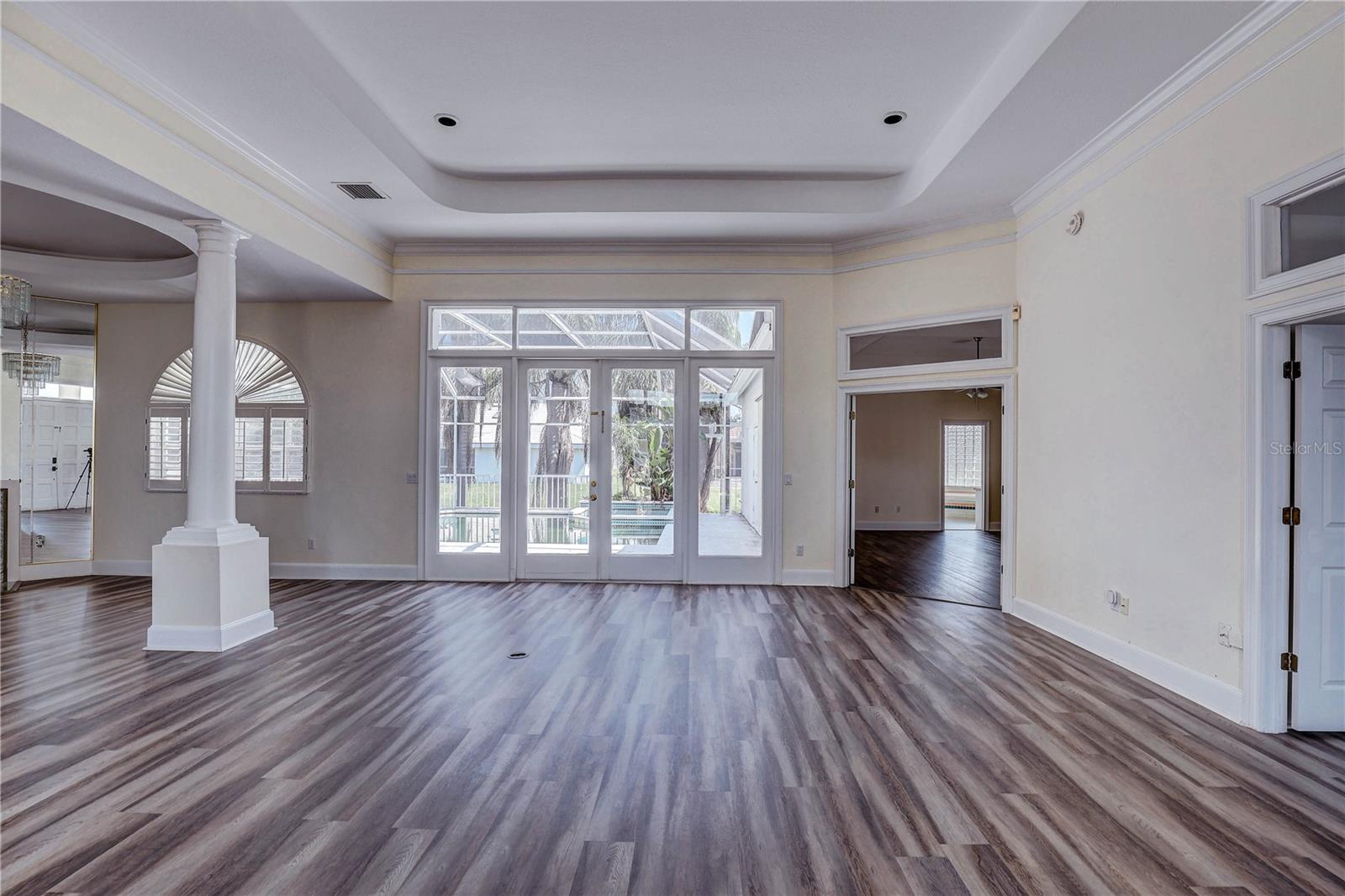HUNTINGTON ISLES - Residential