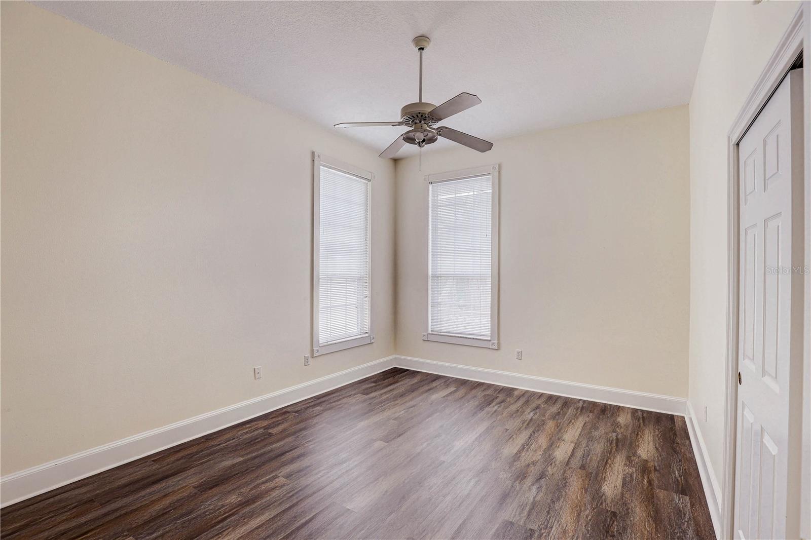 HUNTINGTON ISLES - Residential