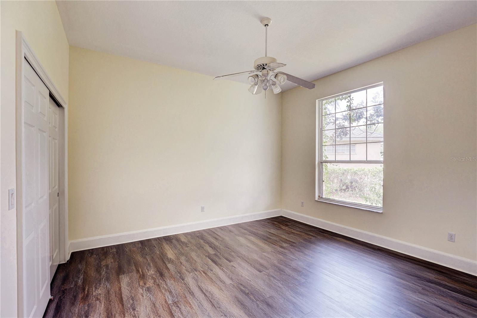 HUNTINGTON ISLES - Residential