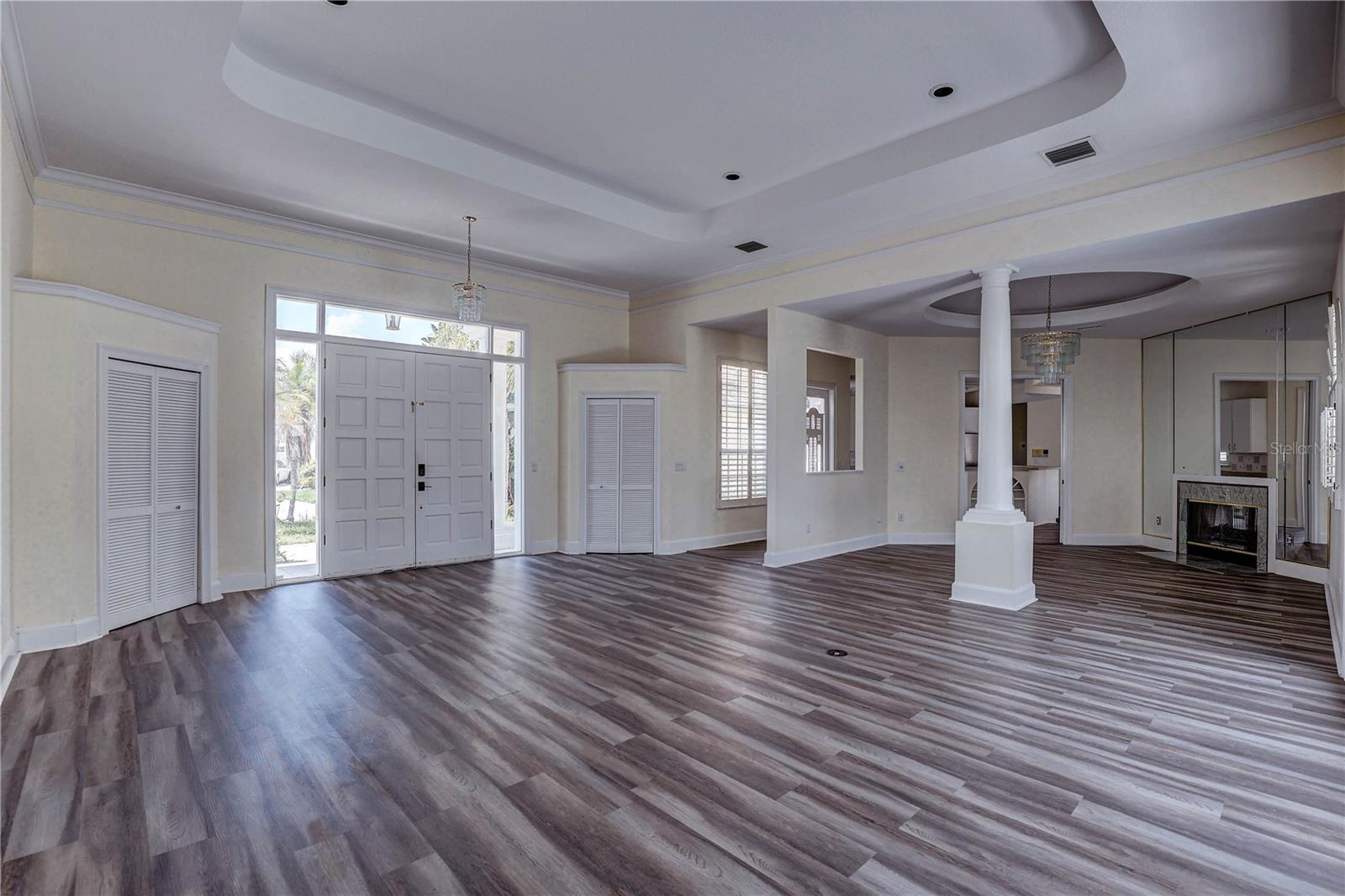 HUNTINGTON ISLES - Residential