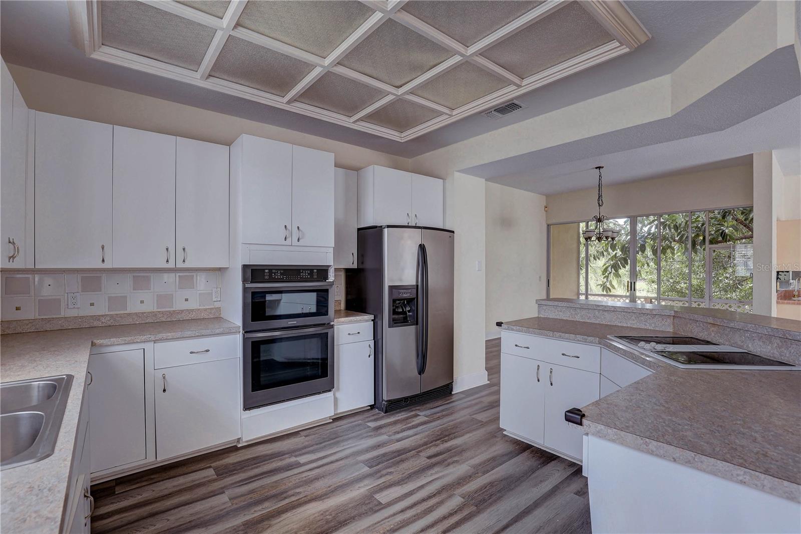 HUNTINGTON ISLES - Residential