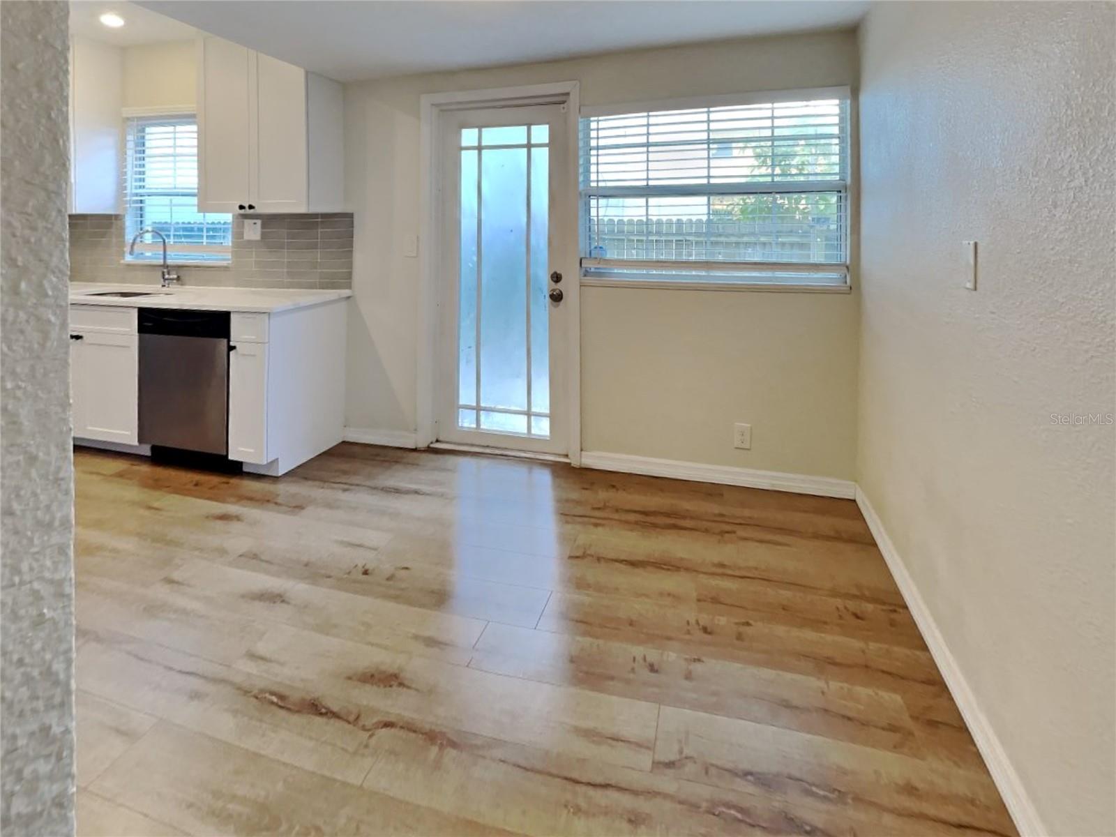 EUCLID GROVE - Residential