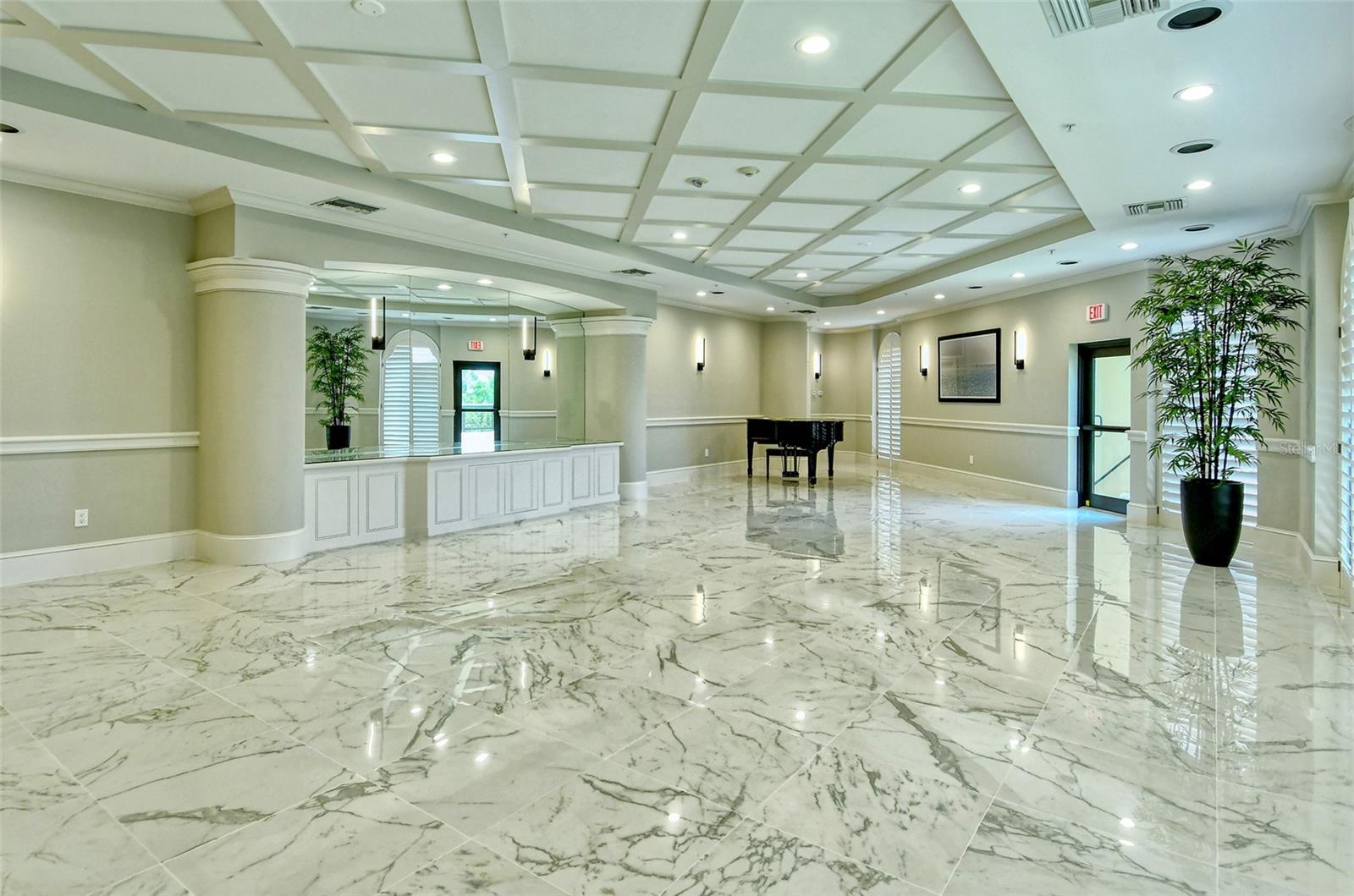 L AMBIANCE AT LONGBOAT KEY CLUB PH 02 - Residential