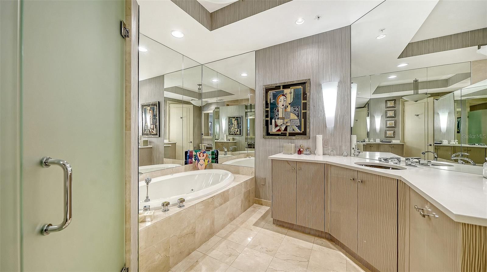 L AMBIANCE AT LONGBOAT KEY CLUB PH 02 - Residential