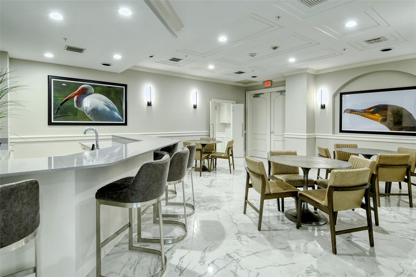 L AMBIANCE AT LONGBOAT KEY CLUB PH 02 - Residential