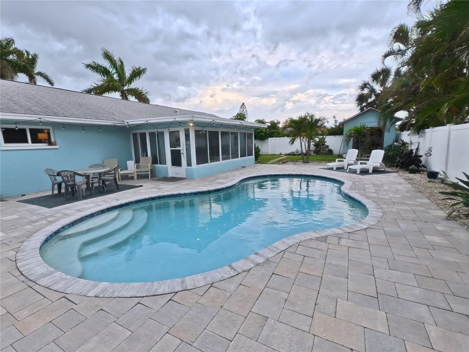 SPANISH PARK 1ST ADD - Residential Lease