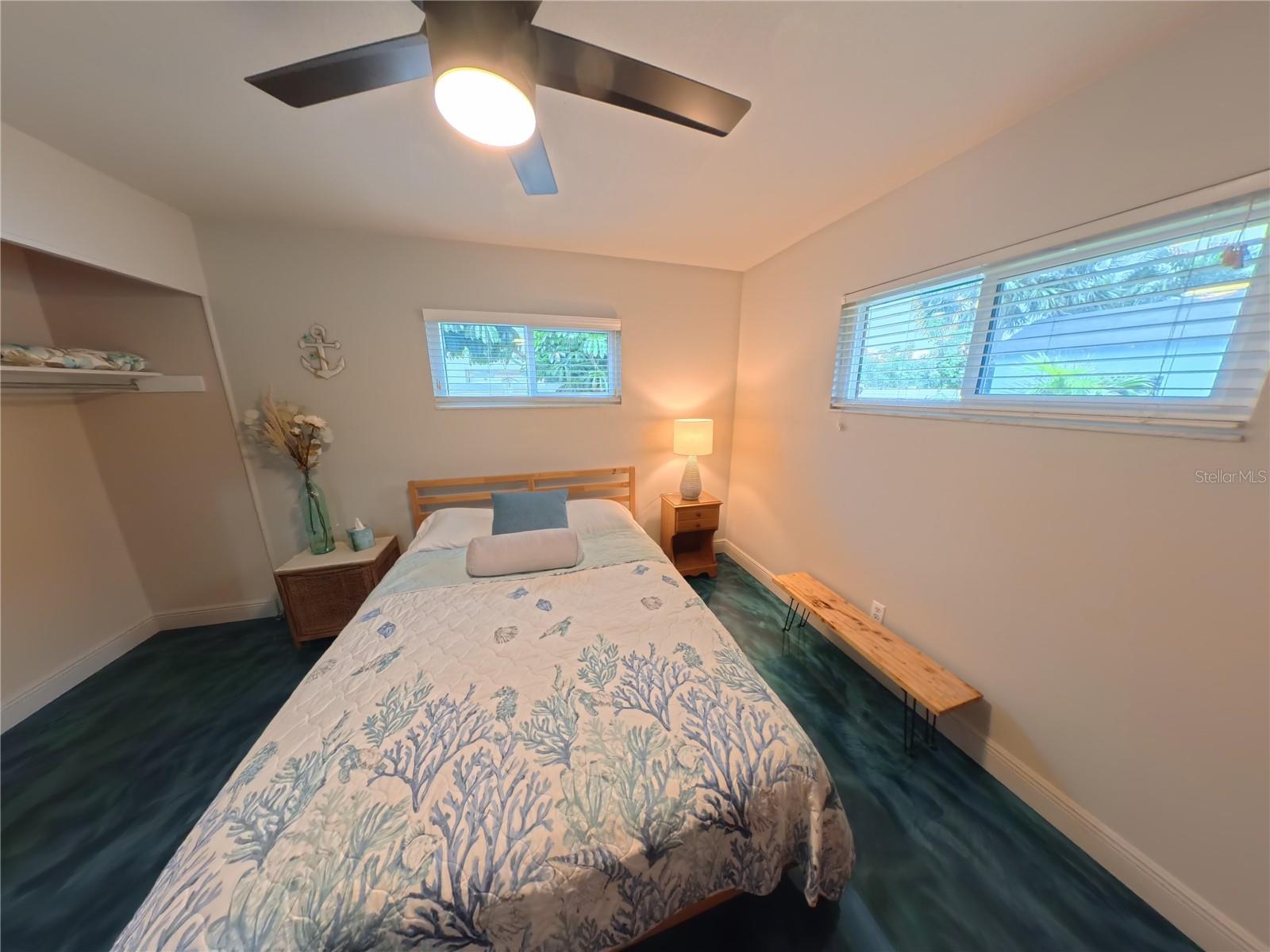 SPANISH PARK 1ST ADD - Residential Lease