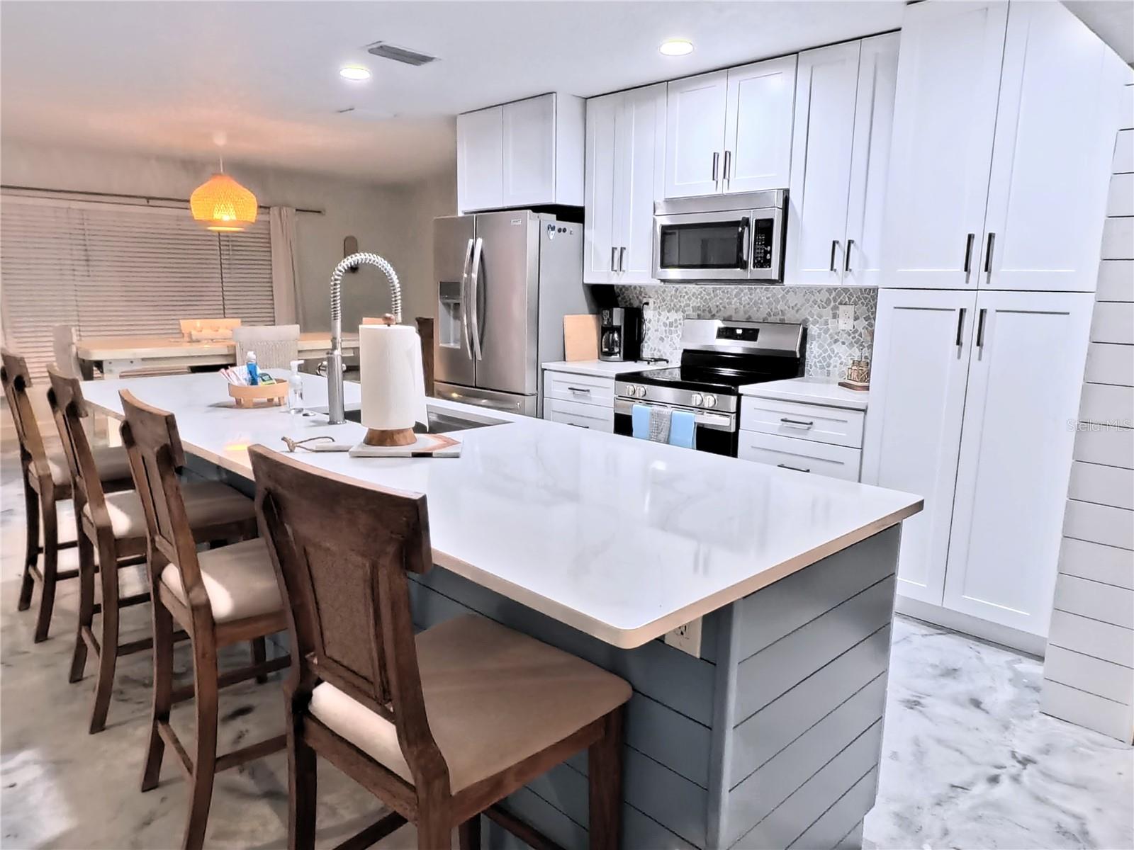 SPANISH PARK 1ST ADD - Residential Lease