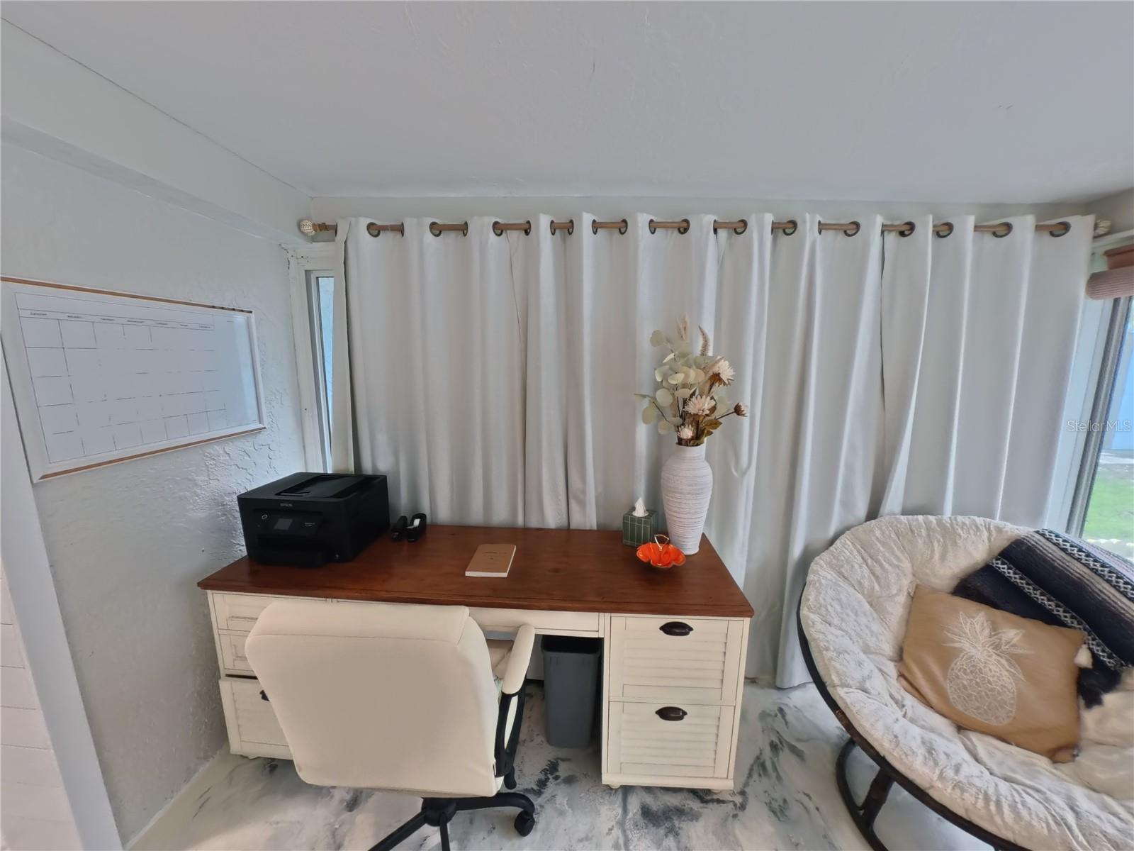 SPANISH PARK 1ST ADD - Residential Lease