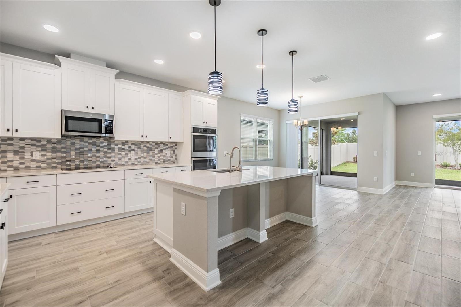 7276 NOTCHED PINE BEND