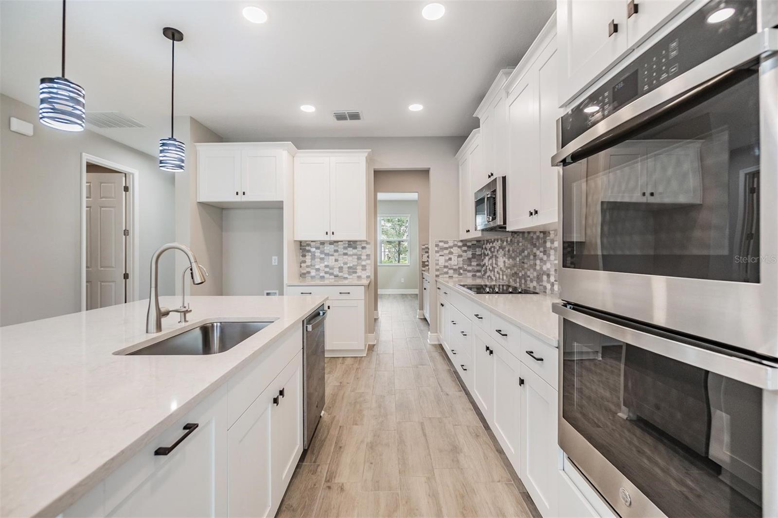 7276 NOTCHED PINE BEND