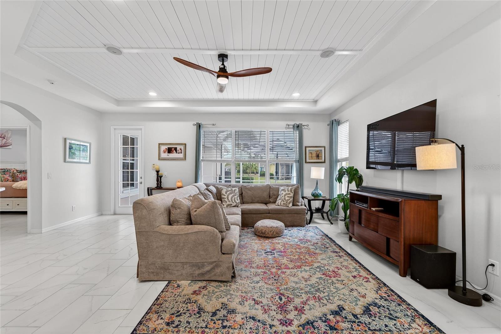 MIRABAY PRCL 7 PH 1 - Residential