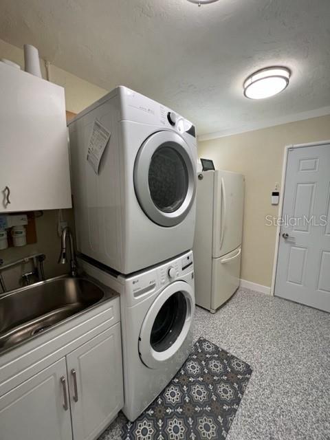GULF GATE WOODS - Residential Lease
