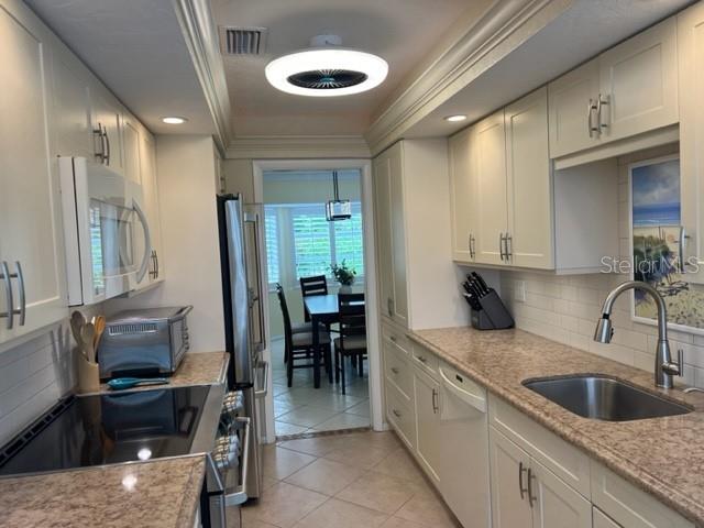 GULF GATE WOODS - Residential Lease