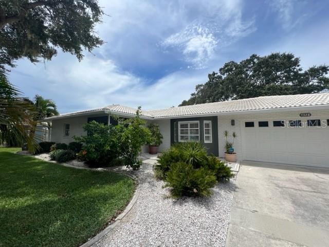 GULF GATE WOODS - Residential Lease