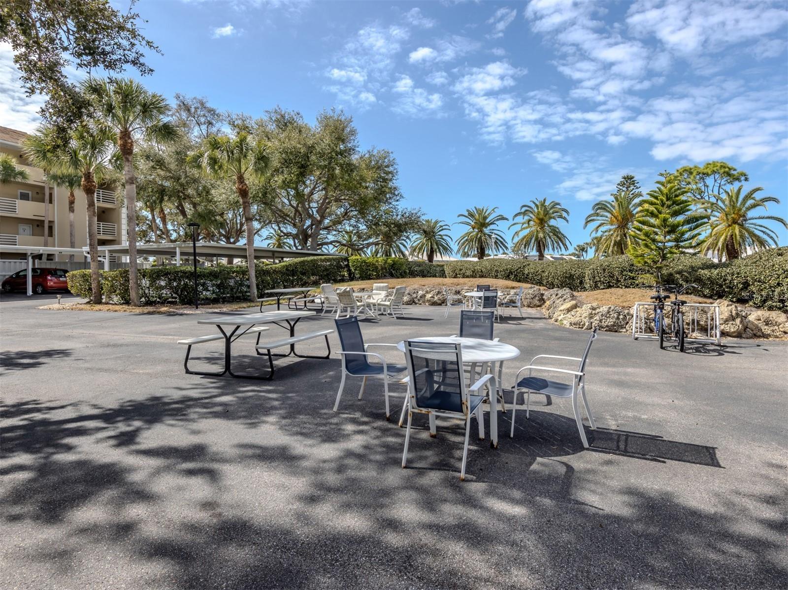 EIGHTH FAIRWAY - Residential