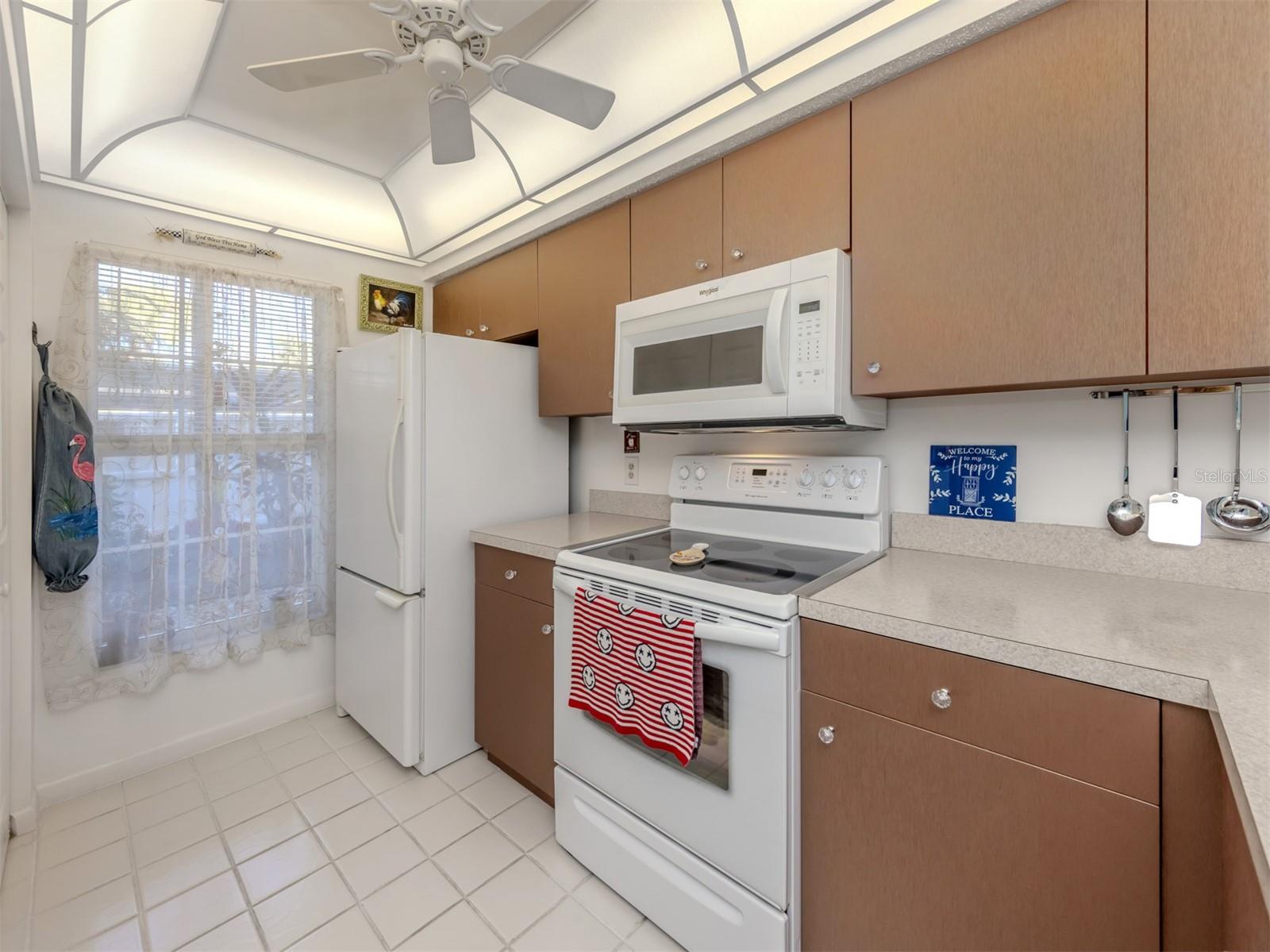 EIGHTH FAIRWAY - Residential