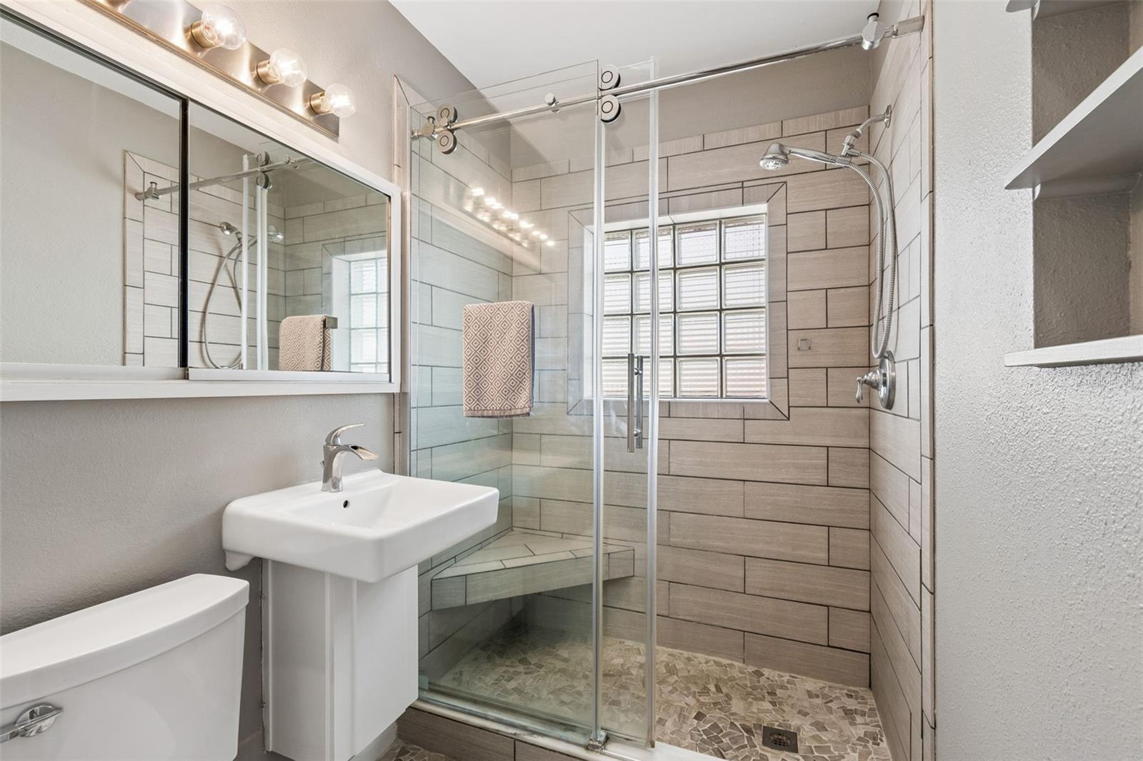 SIRMONS ESTATES - Residential