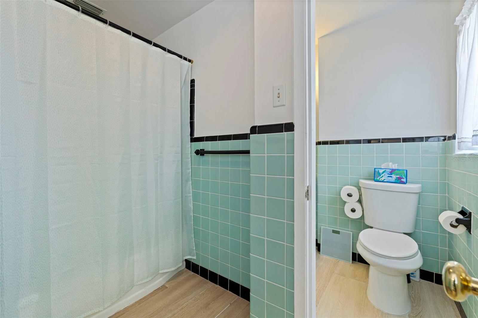 BAHAMA BEACH REP - Residential