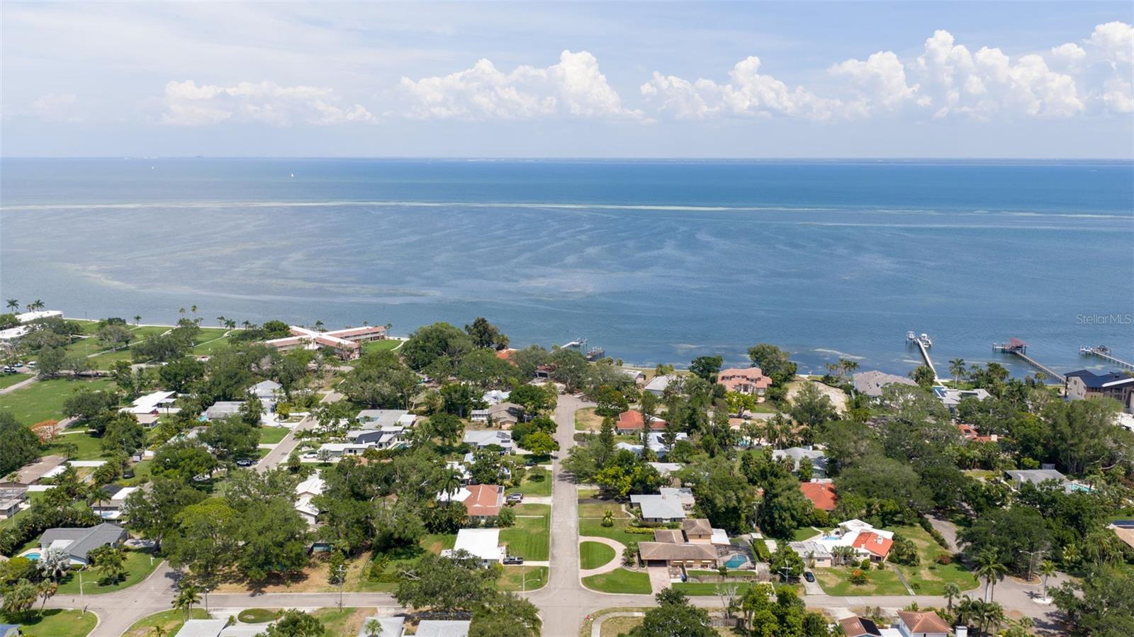 BAHAMA BEACH REP - Residential
