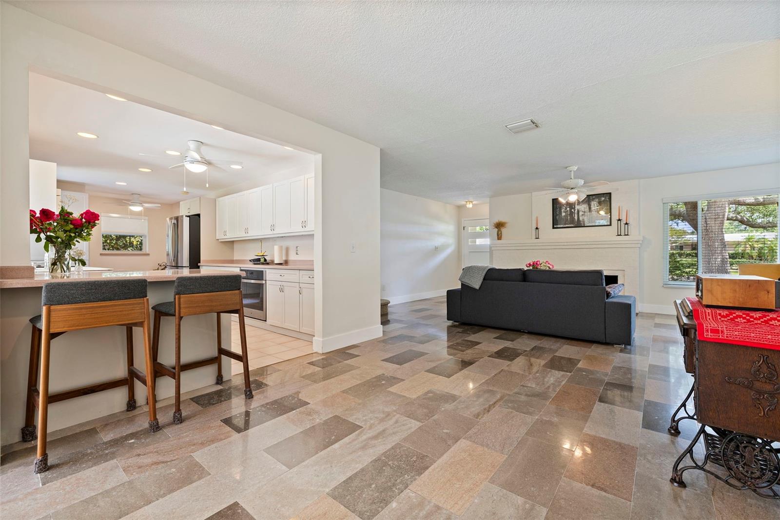 BAHAMA BEACH REP - Residential
