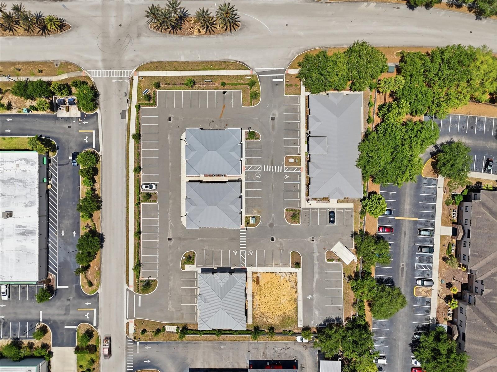 SUNRISE PLAZA - Land