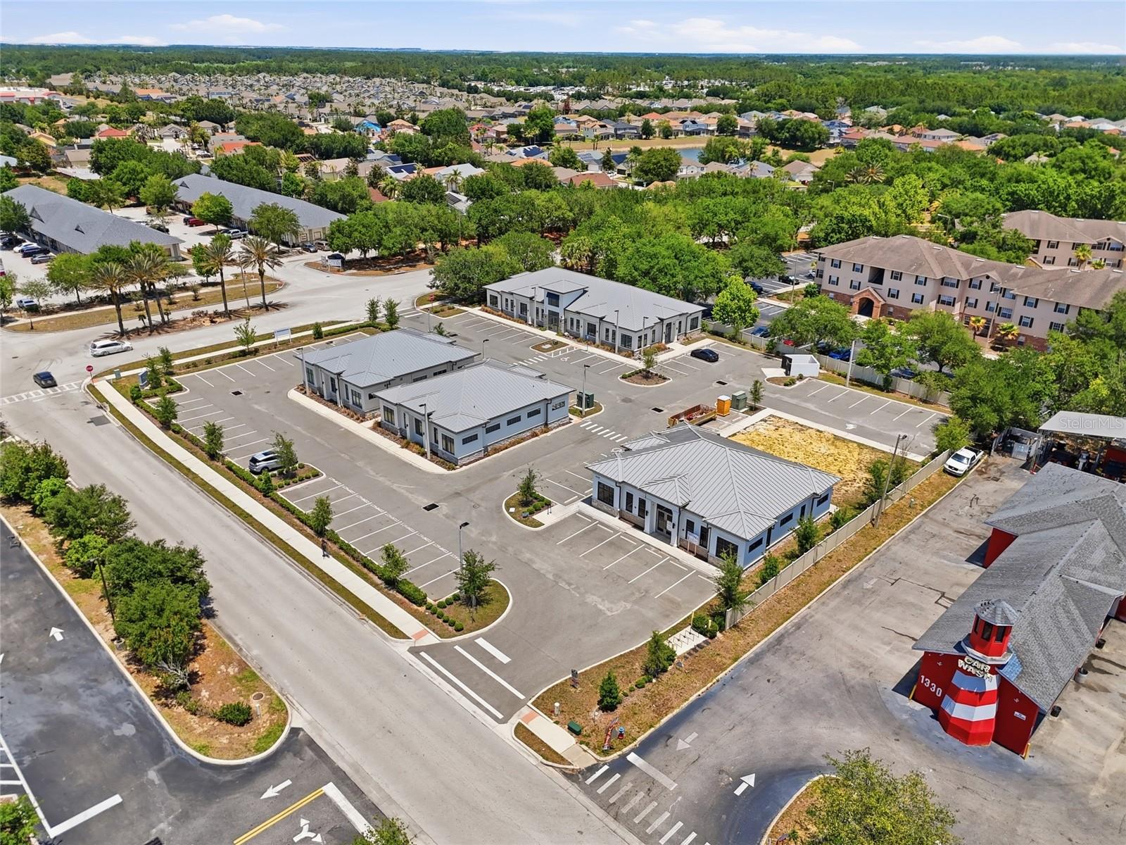 SUNRISE PLAZA - Land