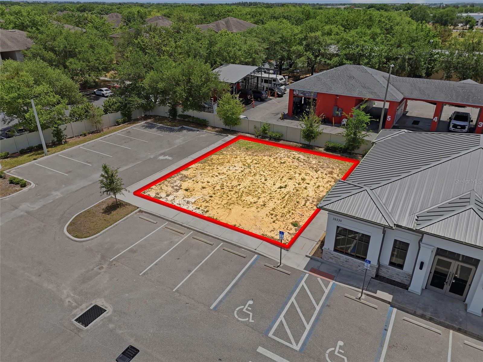 SUNRISE PLAZA - Land
