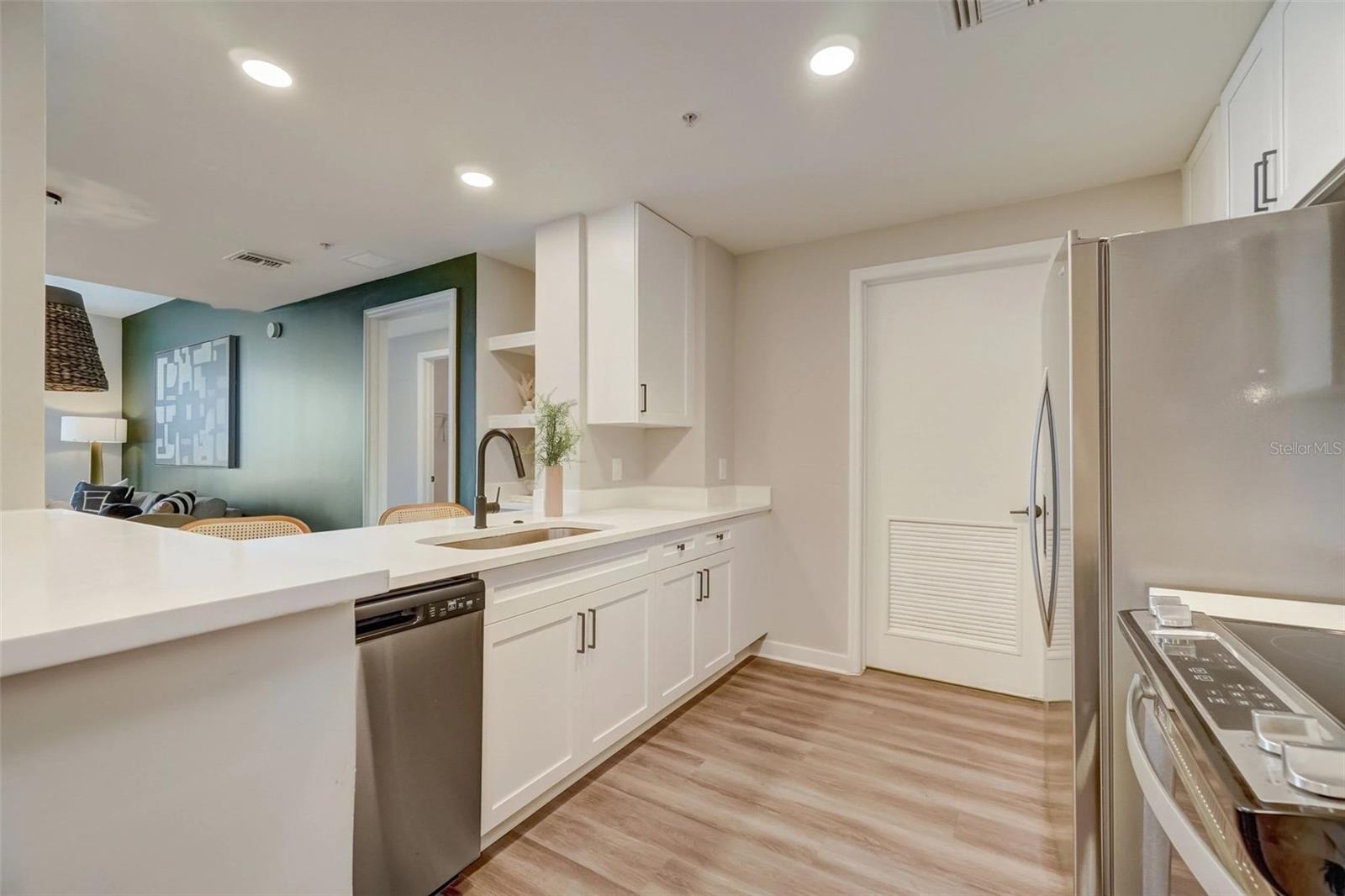 CHURCH ST MARKET REP - Residential Lease