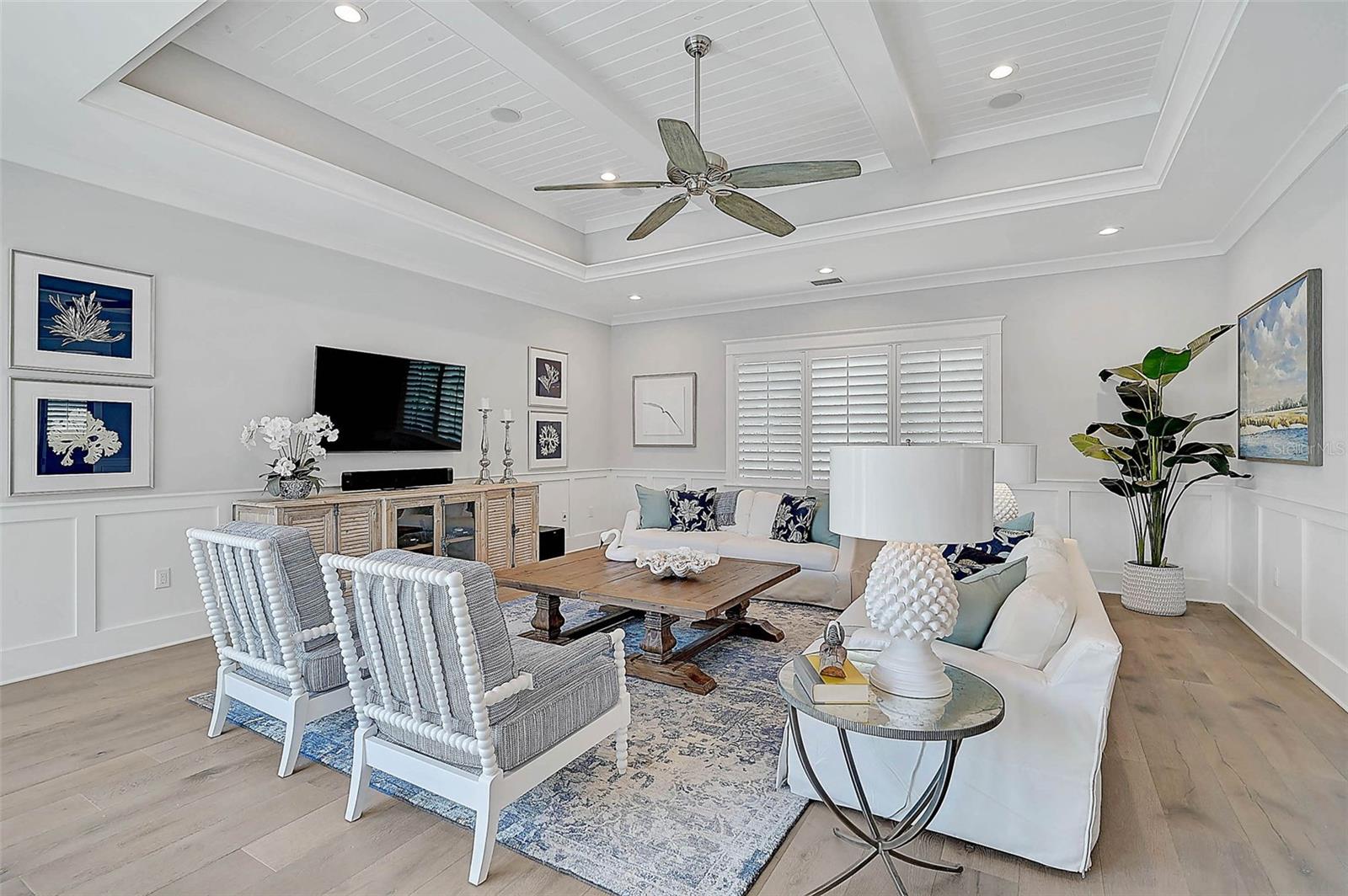 COLLIER WALKER - Residential