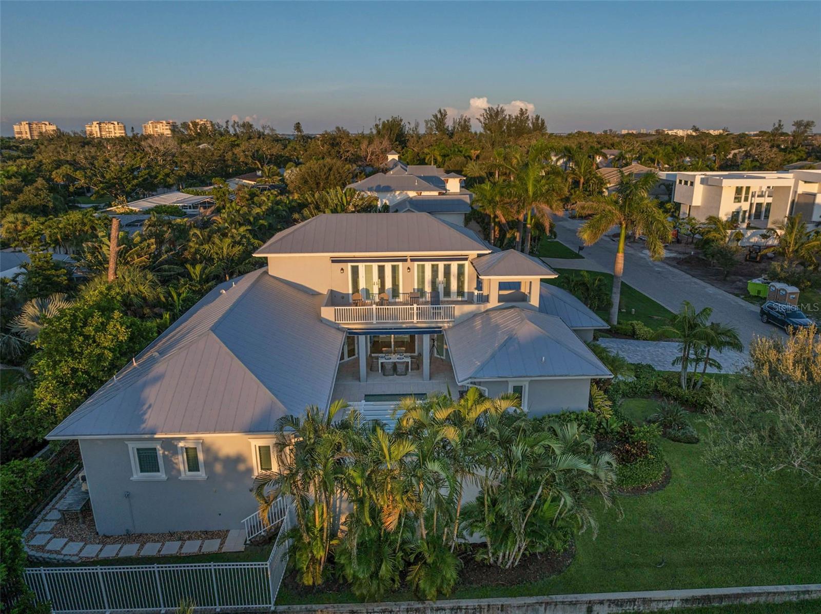 COLLIER WALKER - Residential