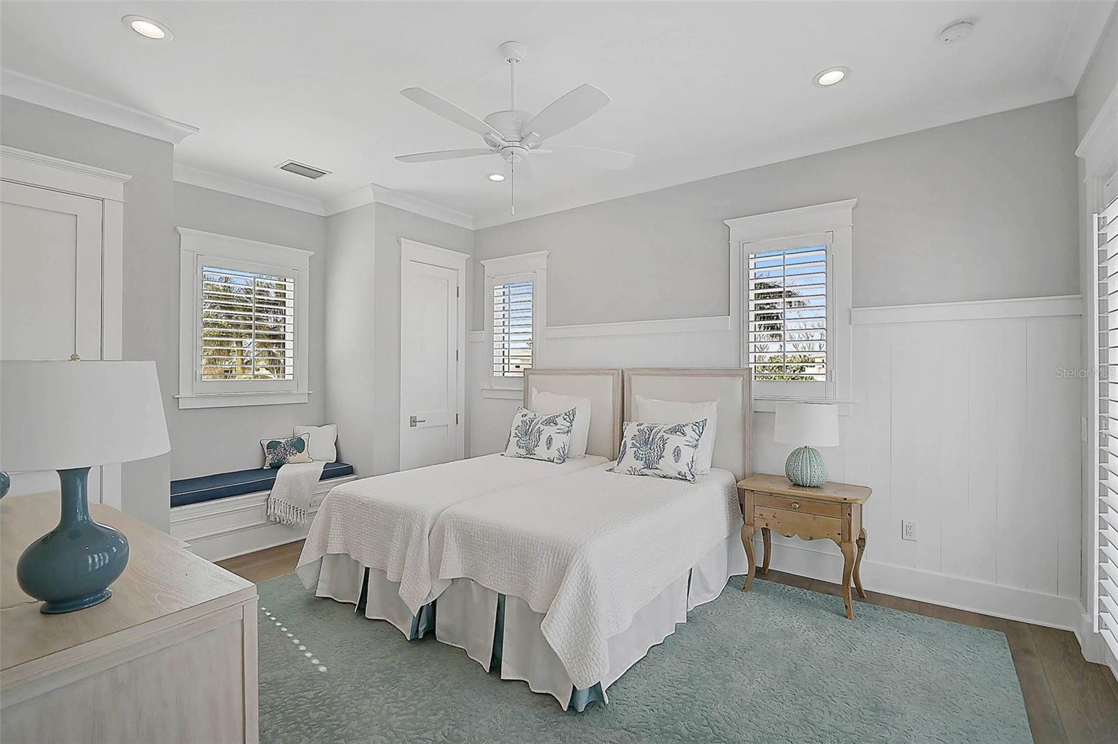 COLLIER WALKER - Residential