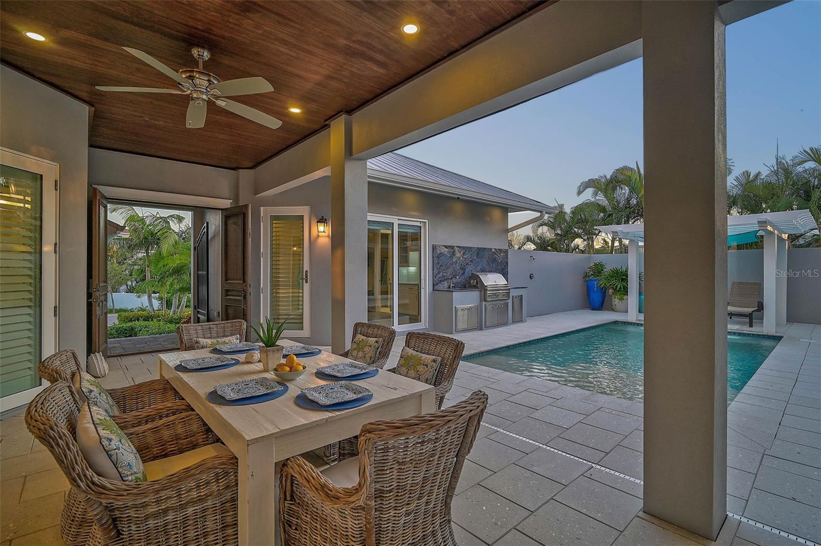 601 TRITON BEND