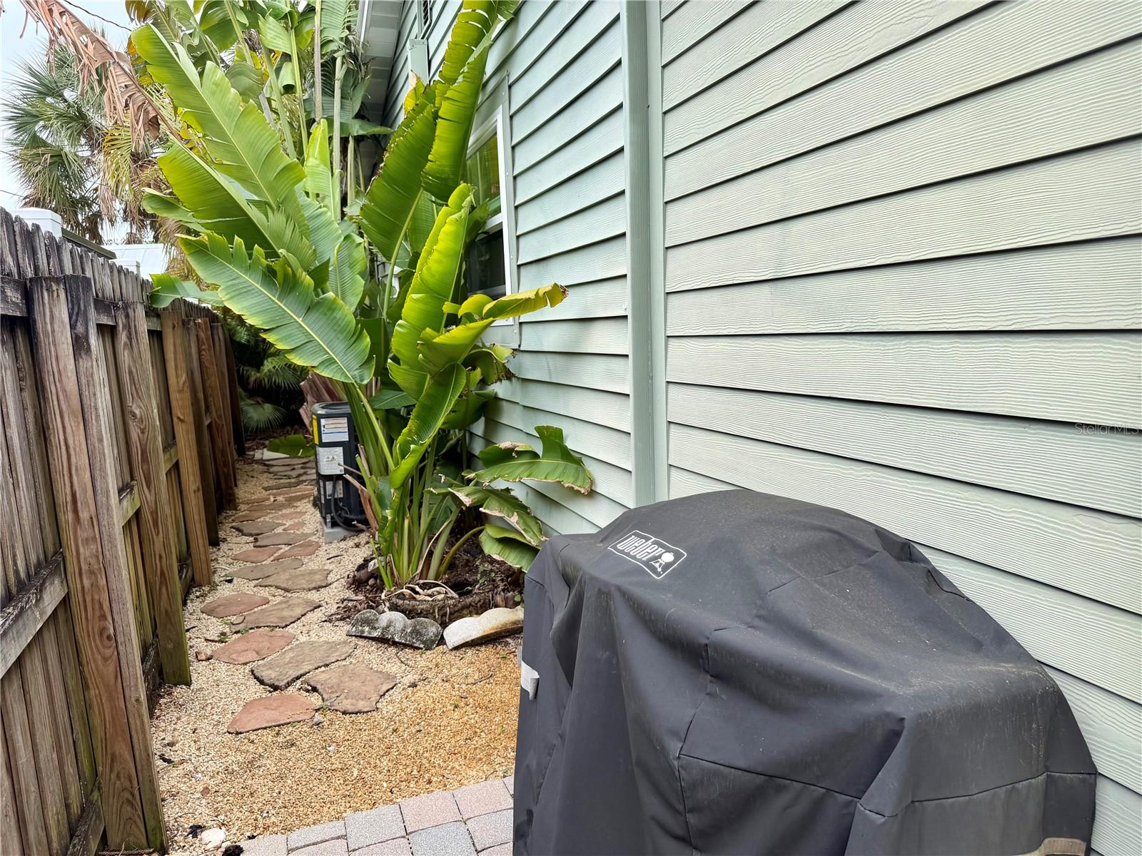 PARKS REP RAY H - Residential Lease