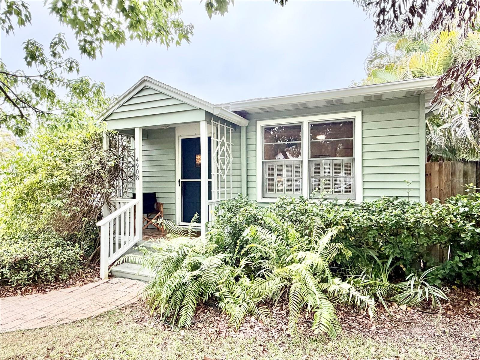 PARKS REP RAY H - Residential Lease