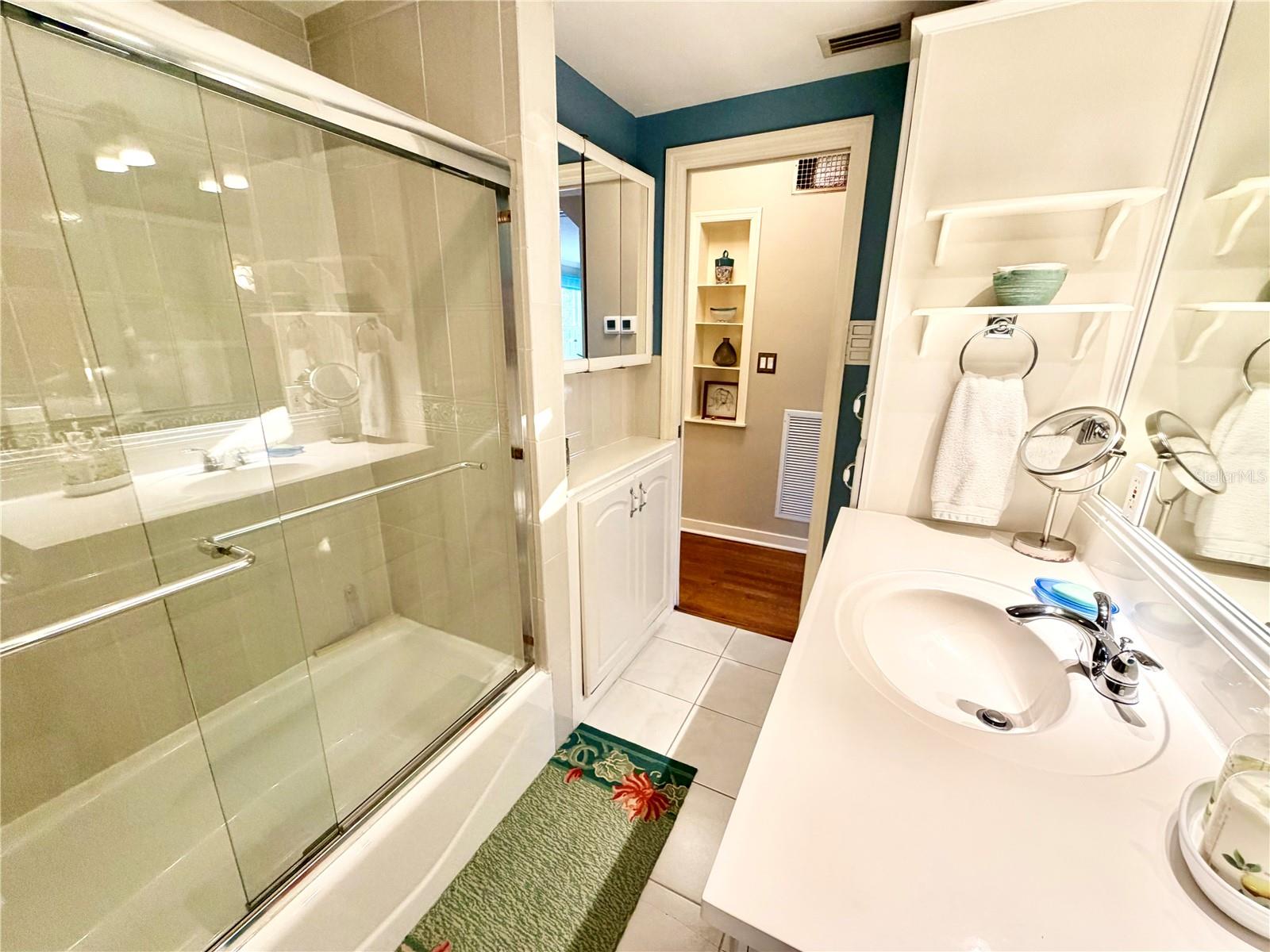 PARKS REP RAY H - Residential Lease