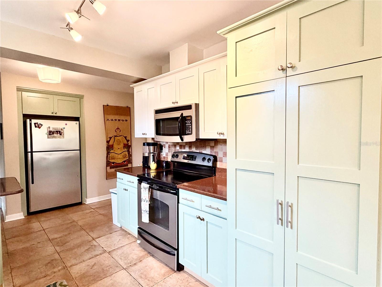 PARKS REP RAY H - Residential Lease