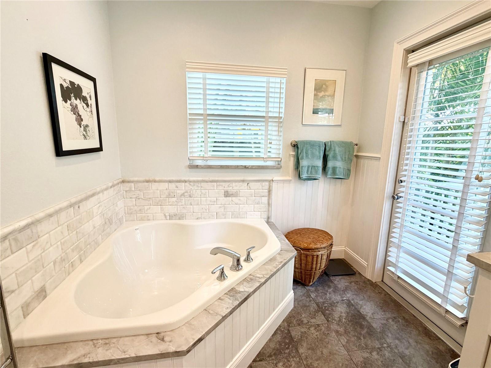 PARKS REP RAY H - Residential Lease