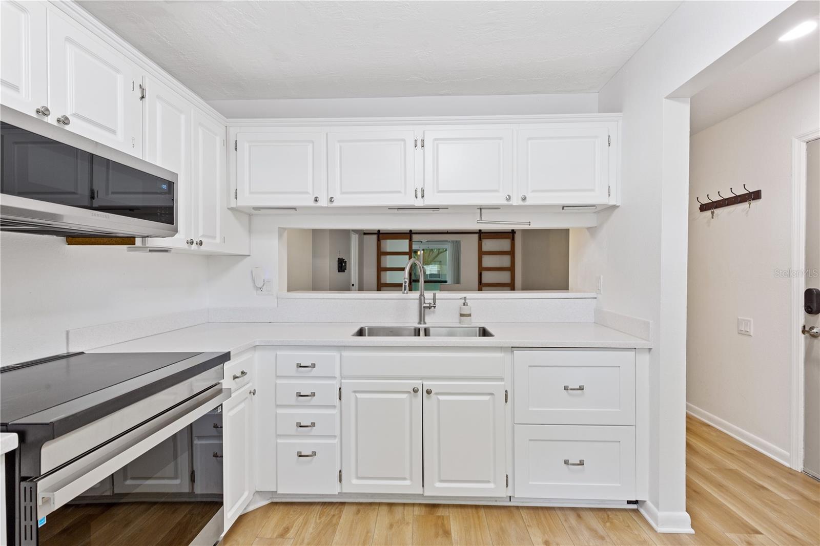 5265 E BAY DRIVE 612