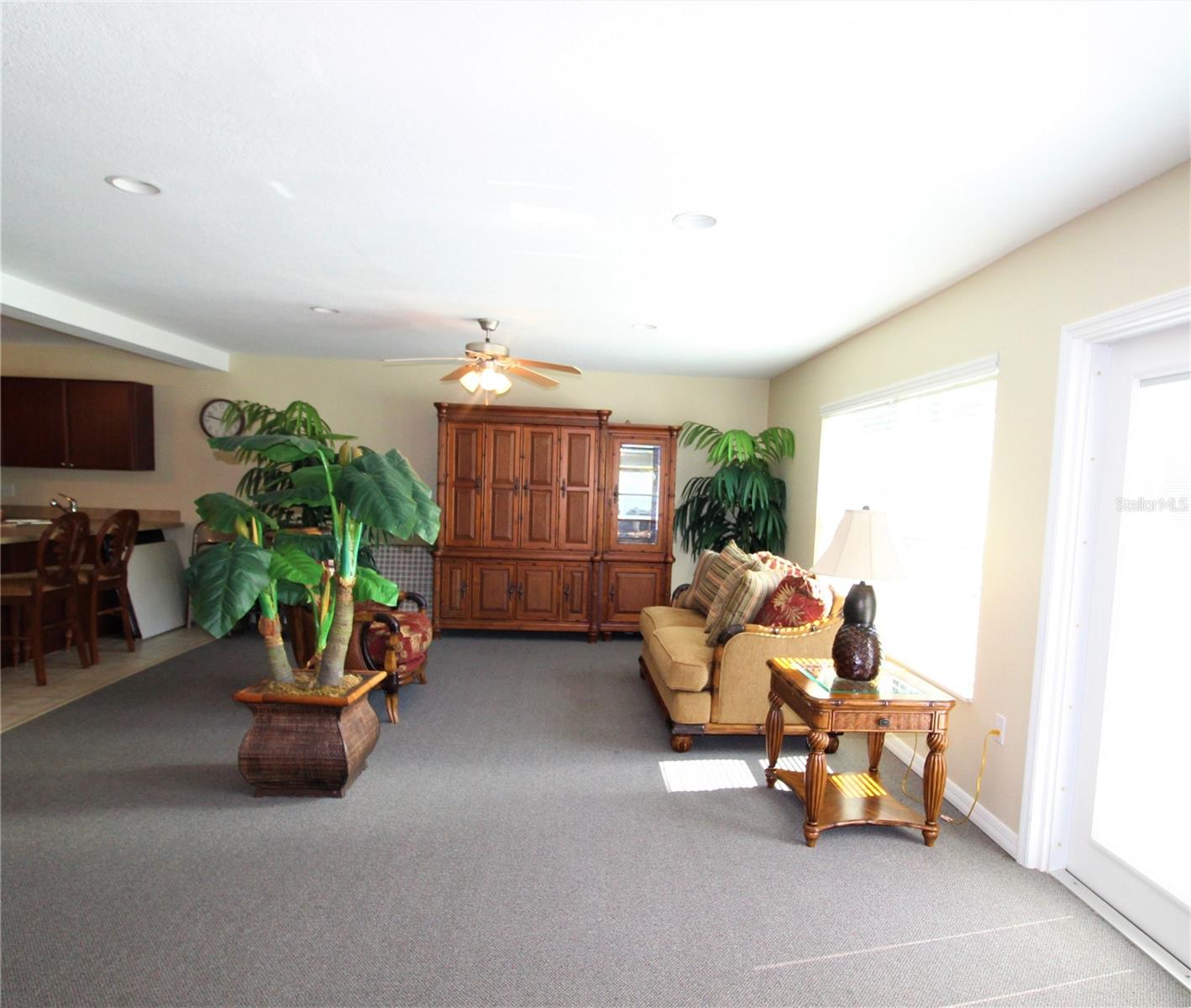 GARDEN WALK PH 1 - Residential Lease