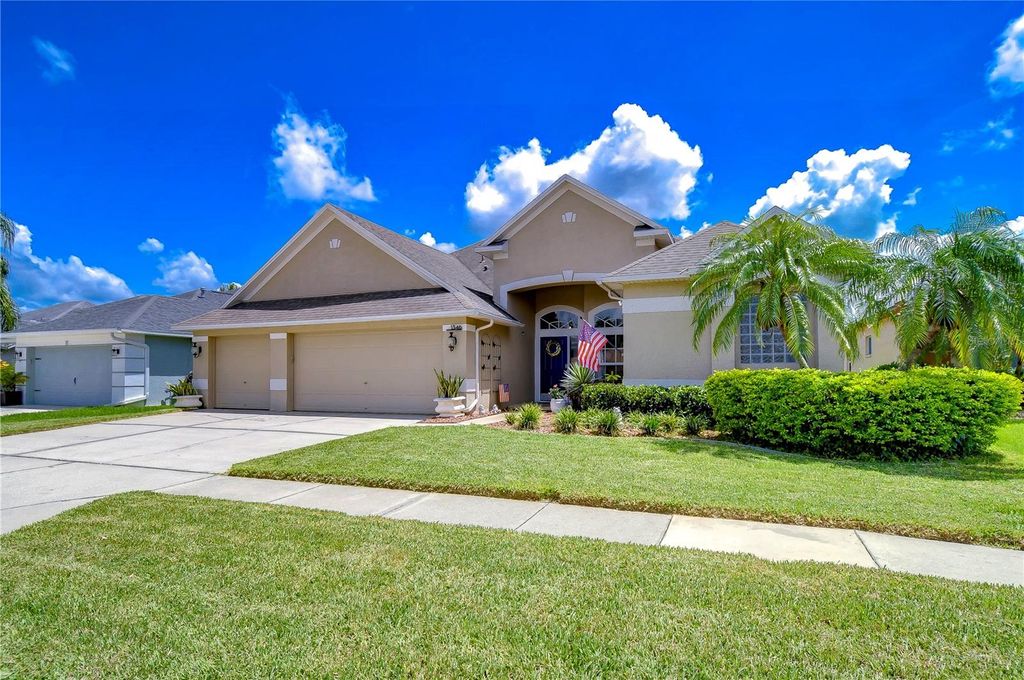 Photo of 1346 Big Creek Drive, Wesley Chapel, FL 33544 (MLS # T3543982)