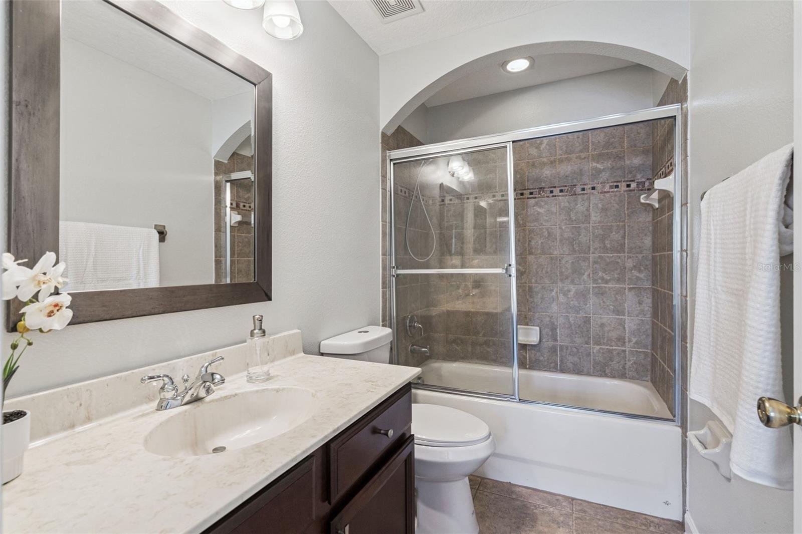 TIMBER POINTE-PH 01 - Residential