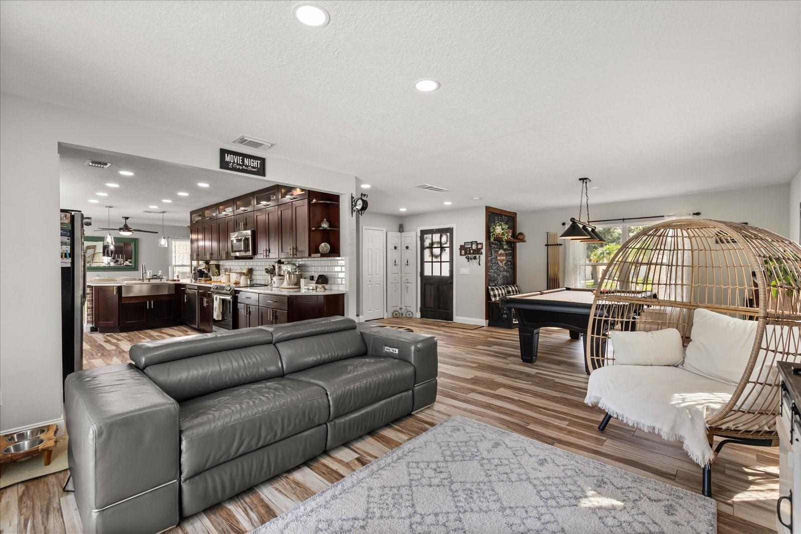 14524 HUNTINGFIELD DRIVE