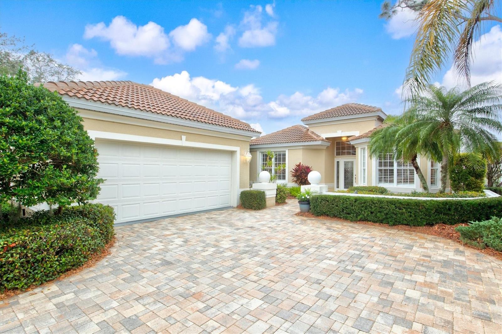 7327 KENSINGTON COURT