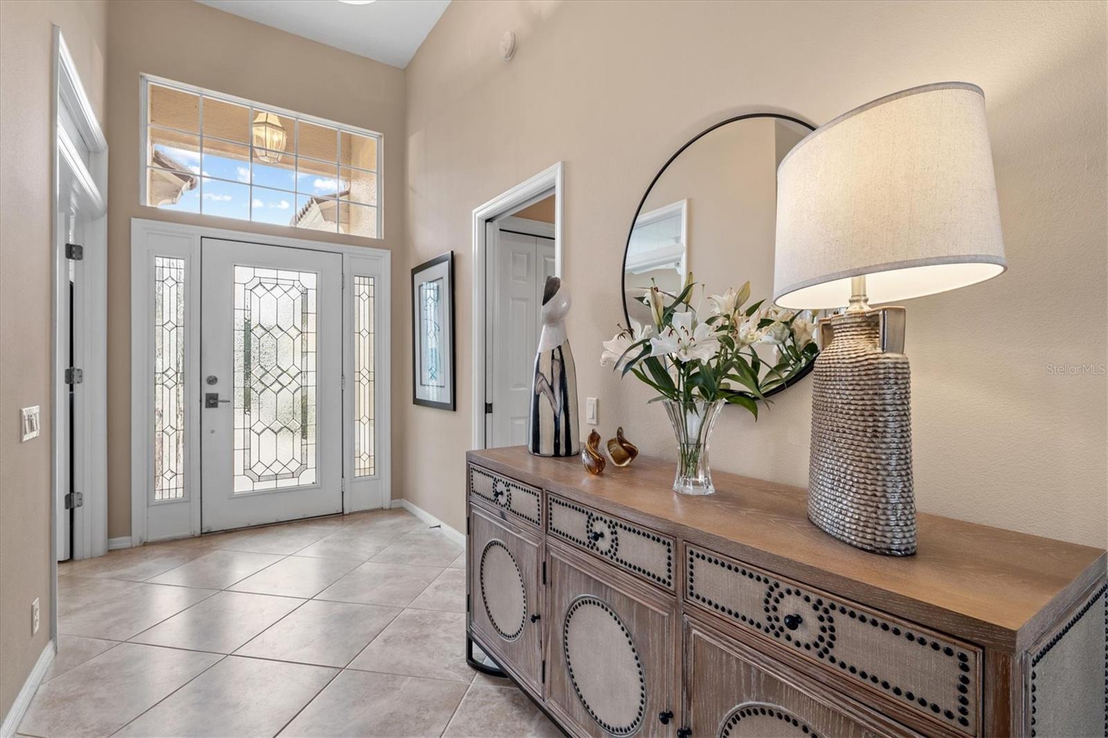 7327 KENSINGTON COURT