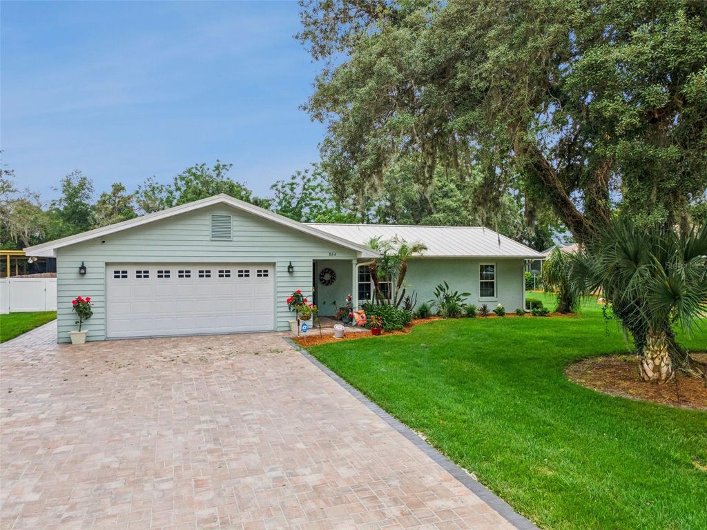 Photo of 864 Redwood Way, Lake Wales, FL 33898 (MLS # P4939175)